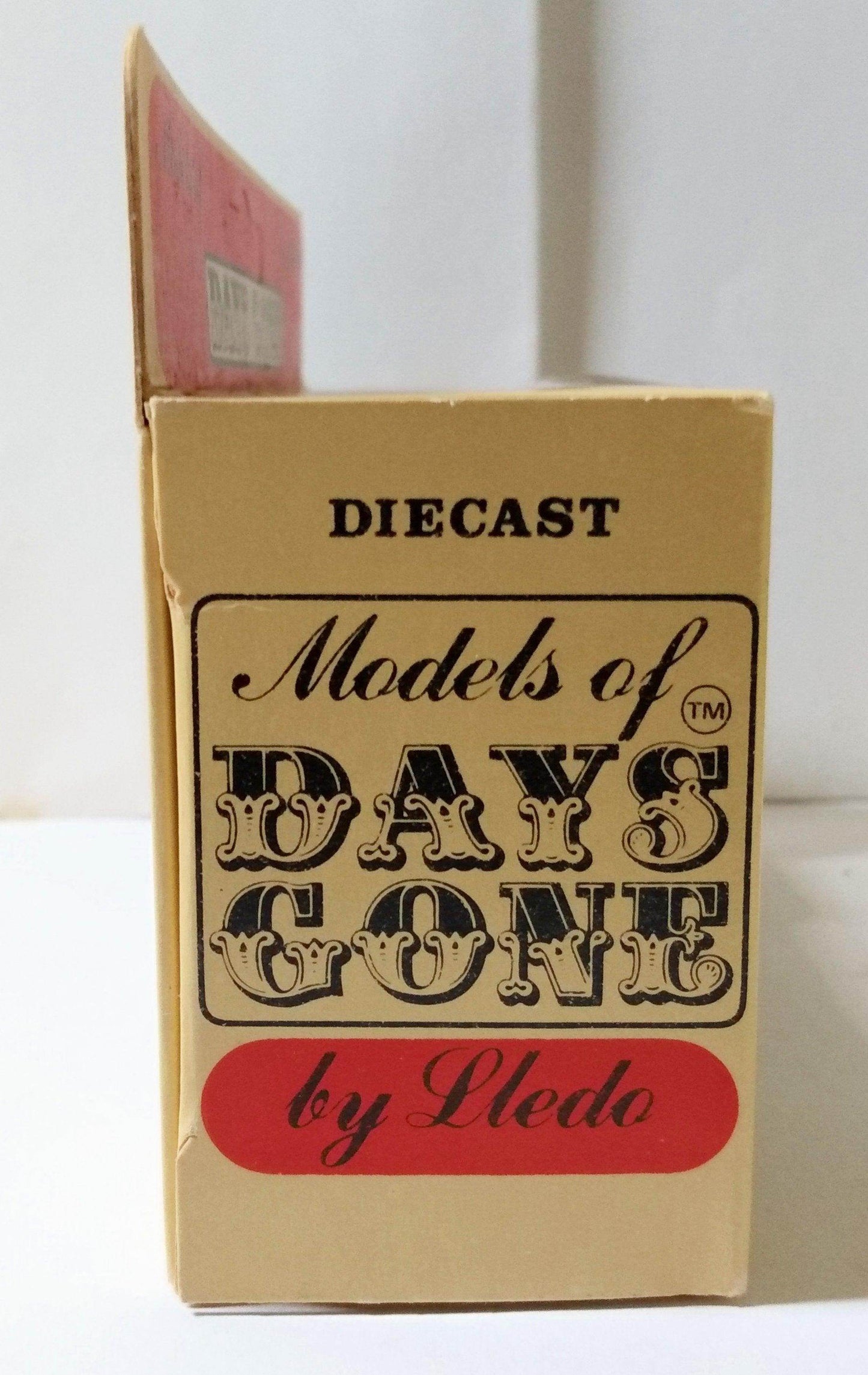 Lledo Days Gone DG2 Celtic Dairies Horse-Drawn Milk Float England - TulipStuff