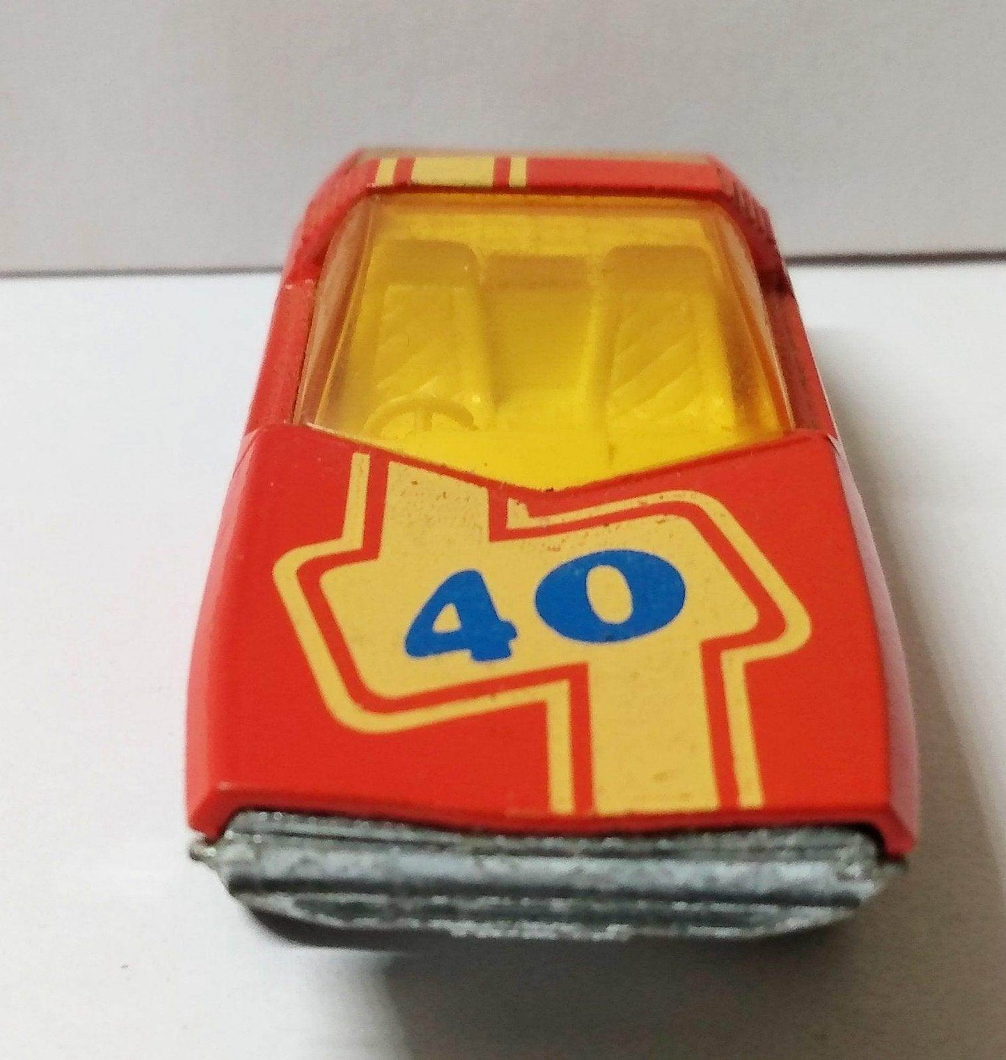 Lesney Matchbox No 40 Vauxhall Guildsman Superfast 1975 - TulipStuff