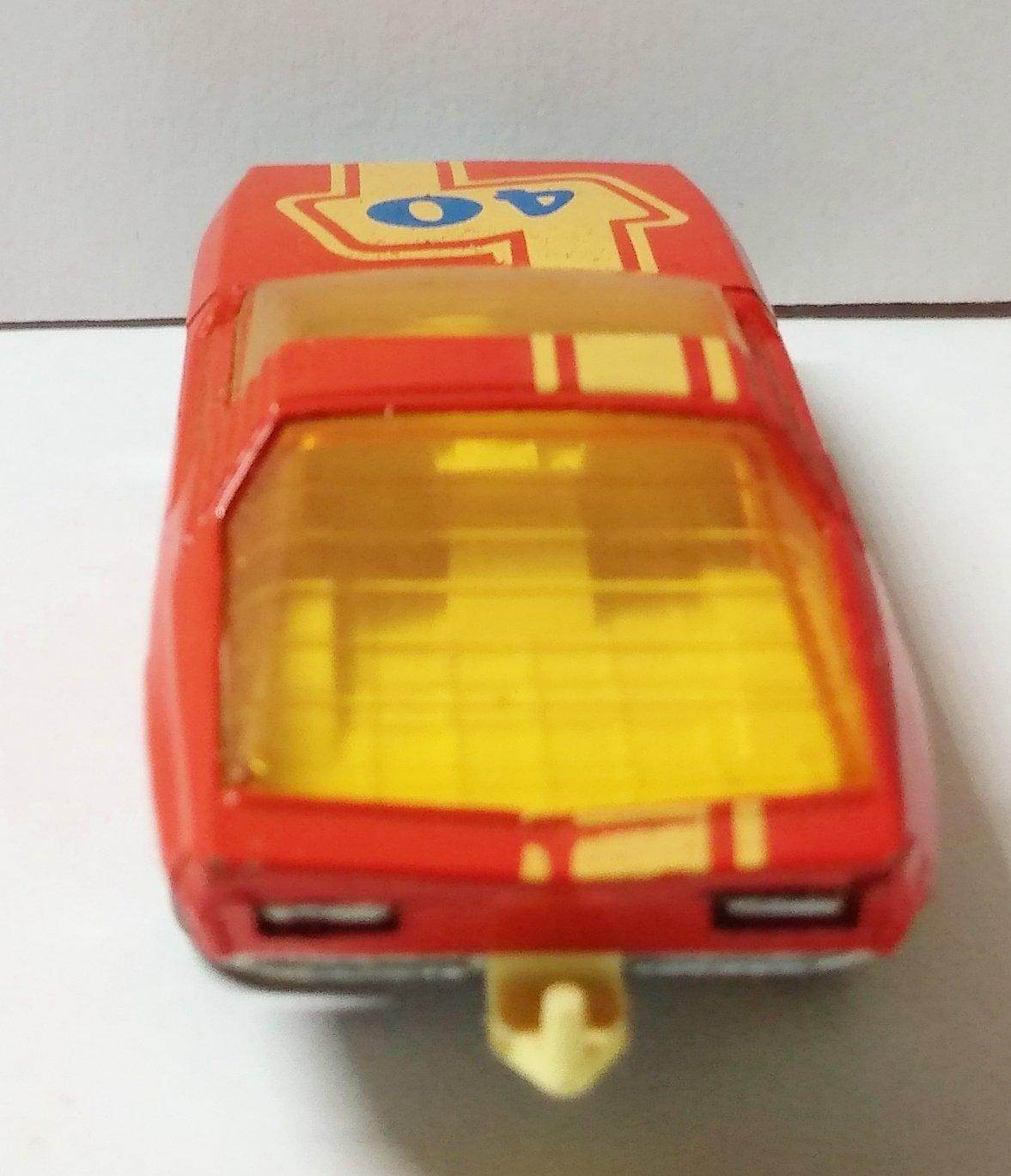 Lesney Matchbox No 40 Vauxhall Guildsman Superfast 1975 - TulipStuff