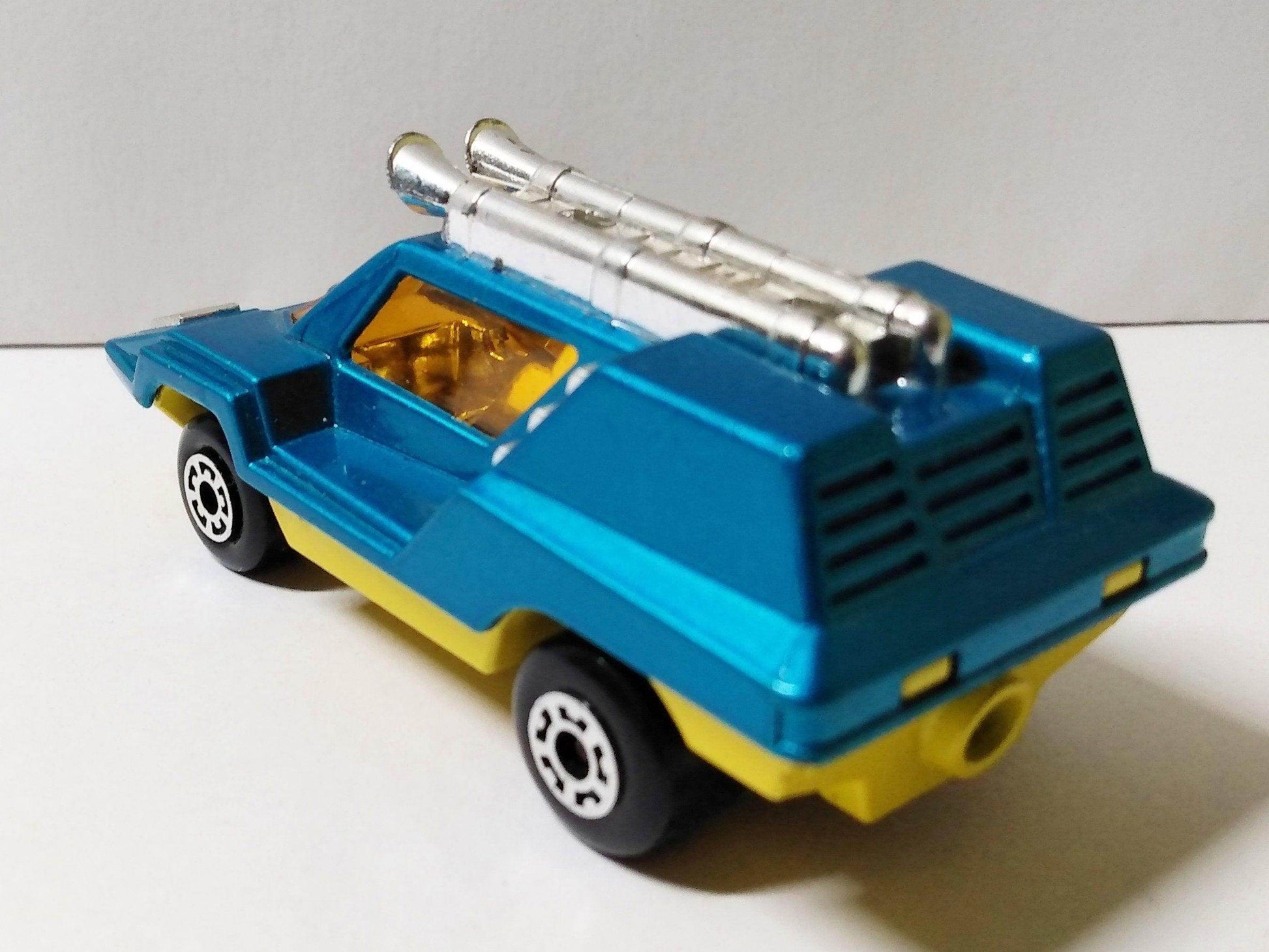Lesney Matchbox 68 Cosmobile Blue 1975 Superfast England - TulipStuff