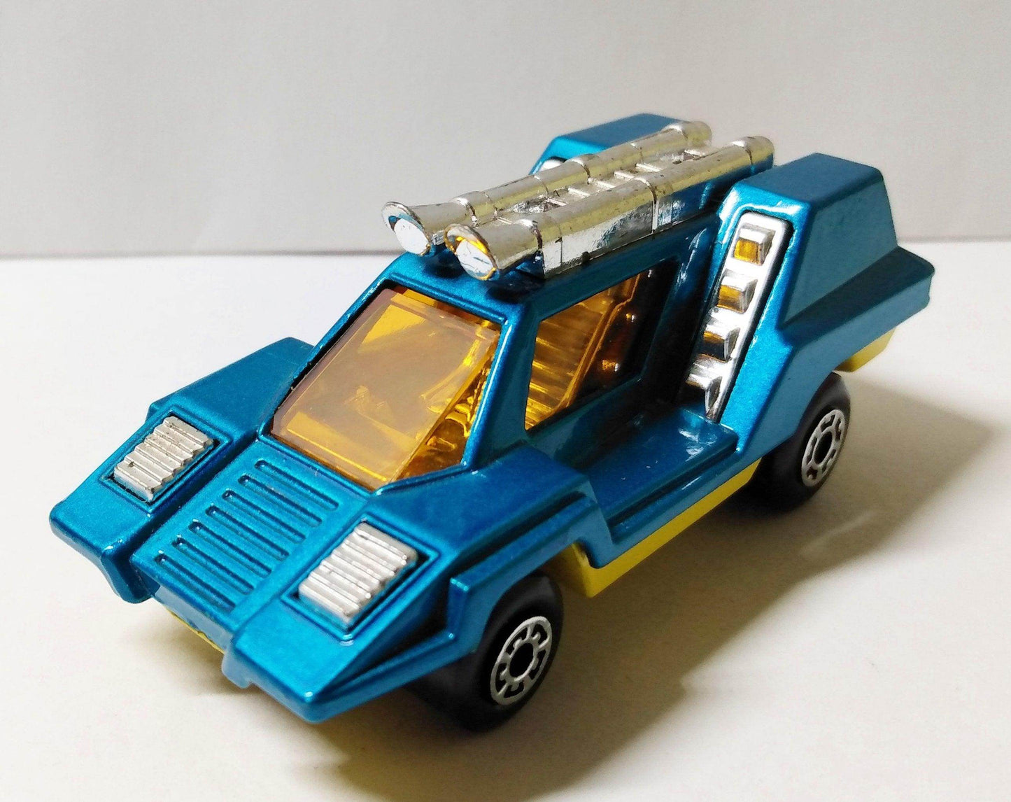 Lesney Matchbox 68 Cosmobile Blue 1975 Superfast England - TulipStuff