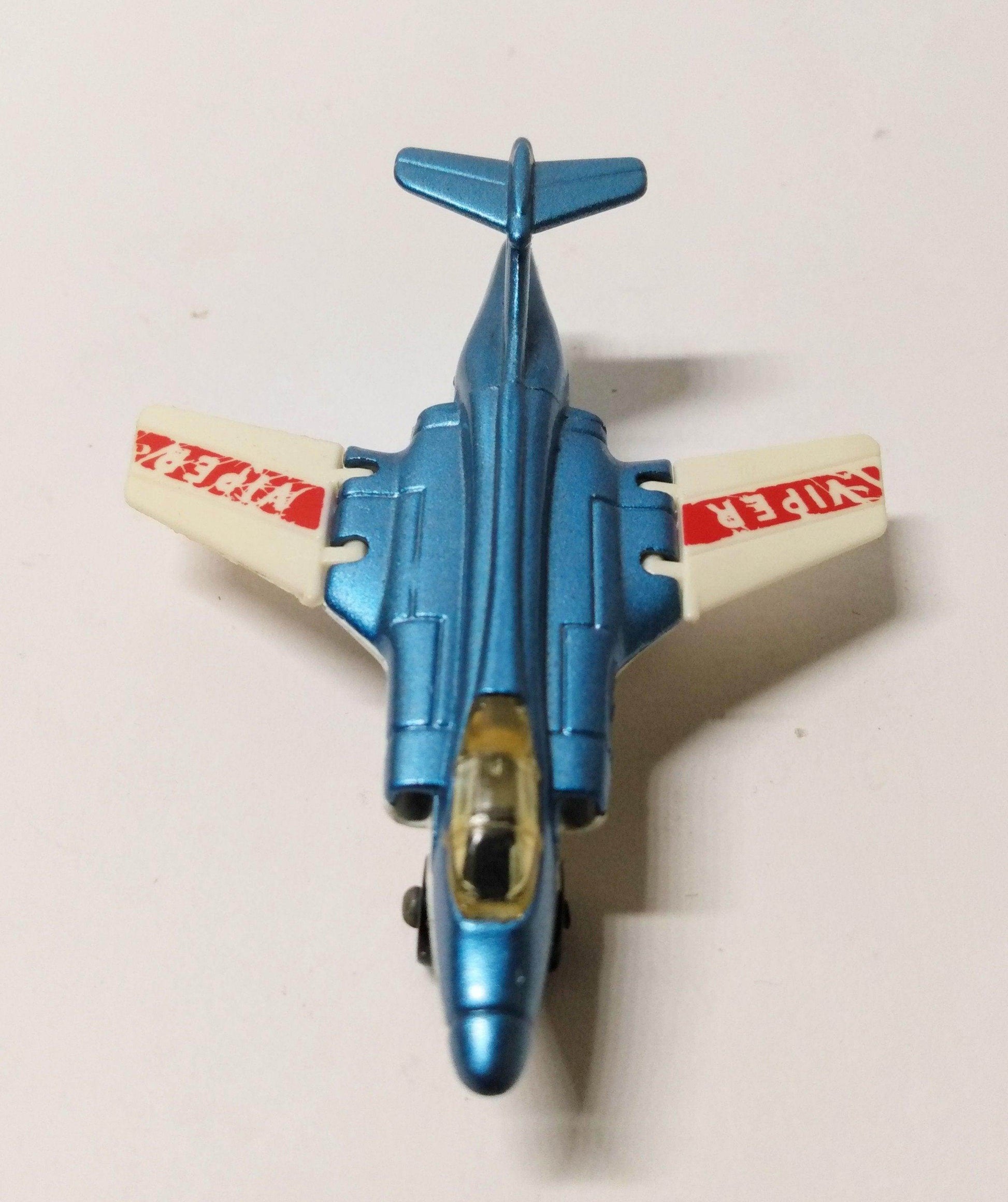 Lesney Matchbox no. 2 S-2 Jet Airplane Viper England 1981 - TulipStuff