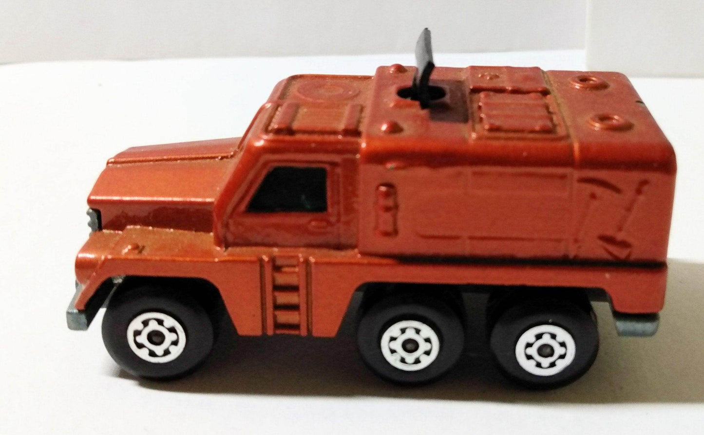 Lesney Matchbox No. 16 Badger Exploration Truck Rola-matics 1974 - TulipStuff