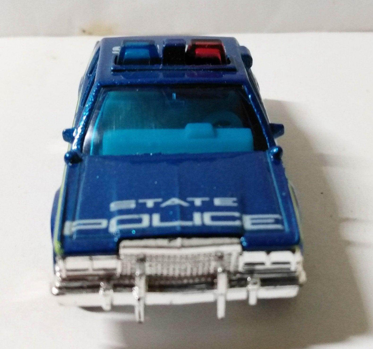 Matchbox 16 Ford LTD State Police Car Diecast Metal 1996 - TulipStuff