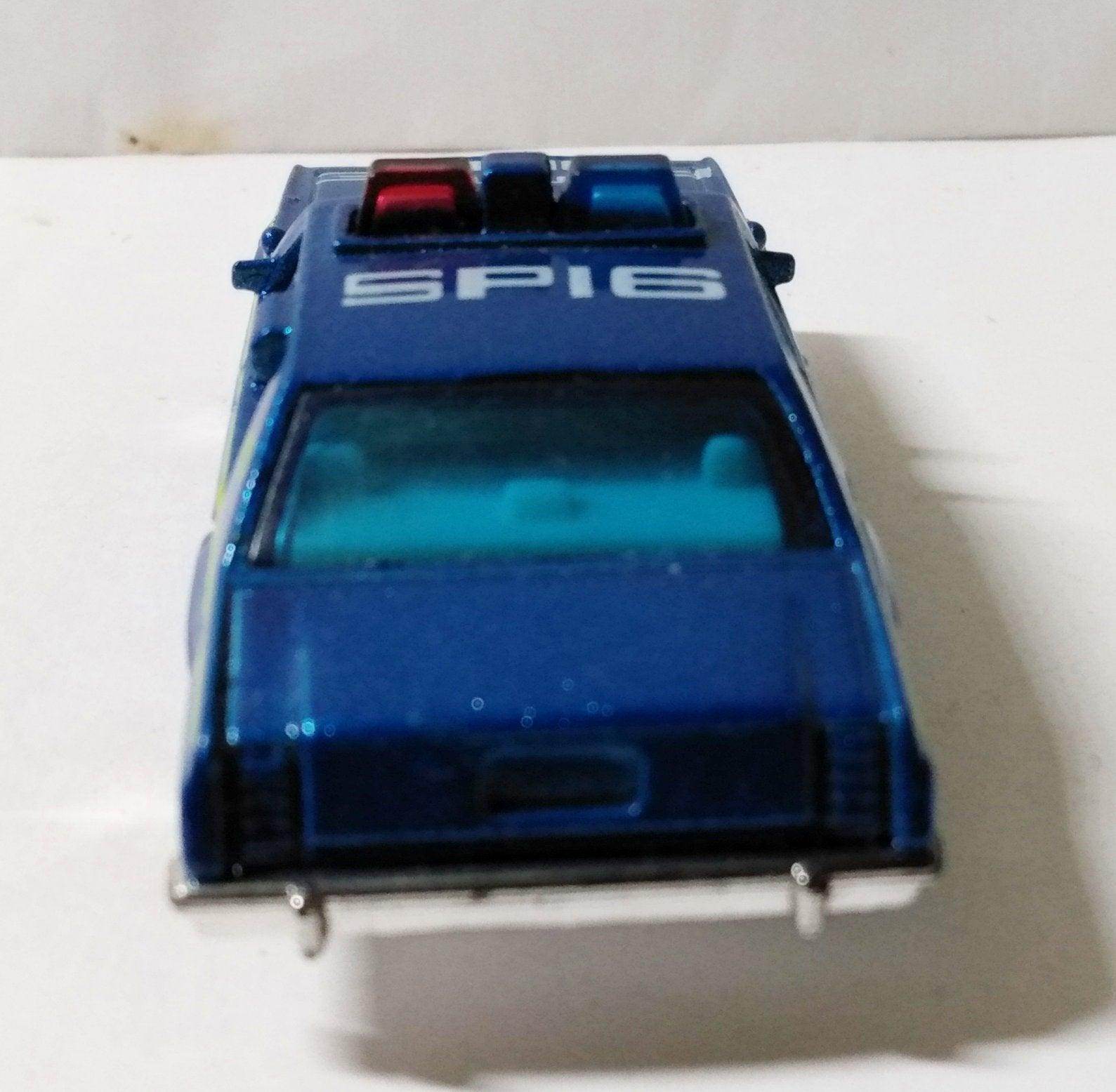 Matchbox 16 Ford LTD State Police Car Diecast Metal 1996 - TulipStuff