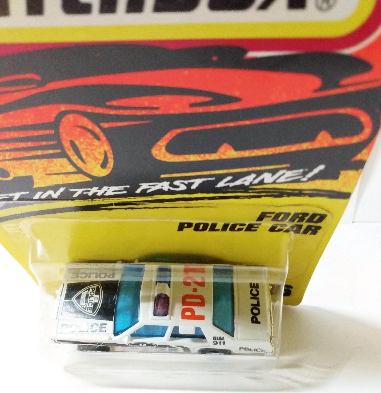 Matchbox 16 Ford LTD Police Car Diecast Metal 1993 - TulipStuff
