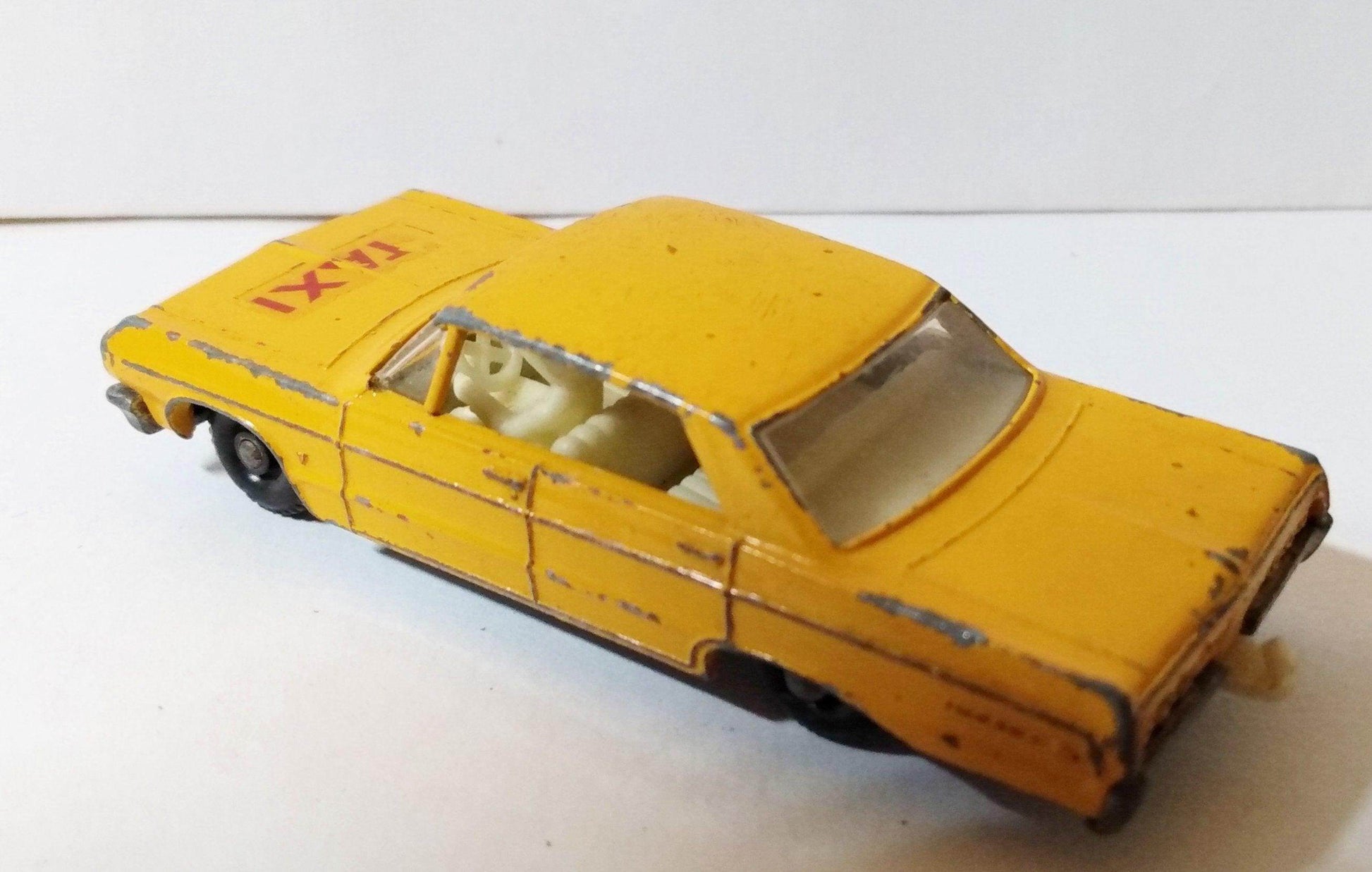 Lesney Matchbox no. 20 Chevrolet Impala Taxi 1965 - TulipStuff