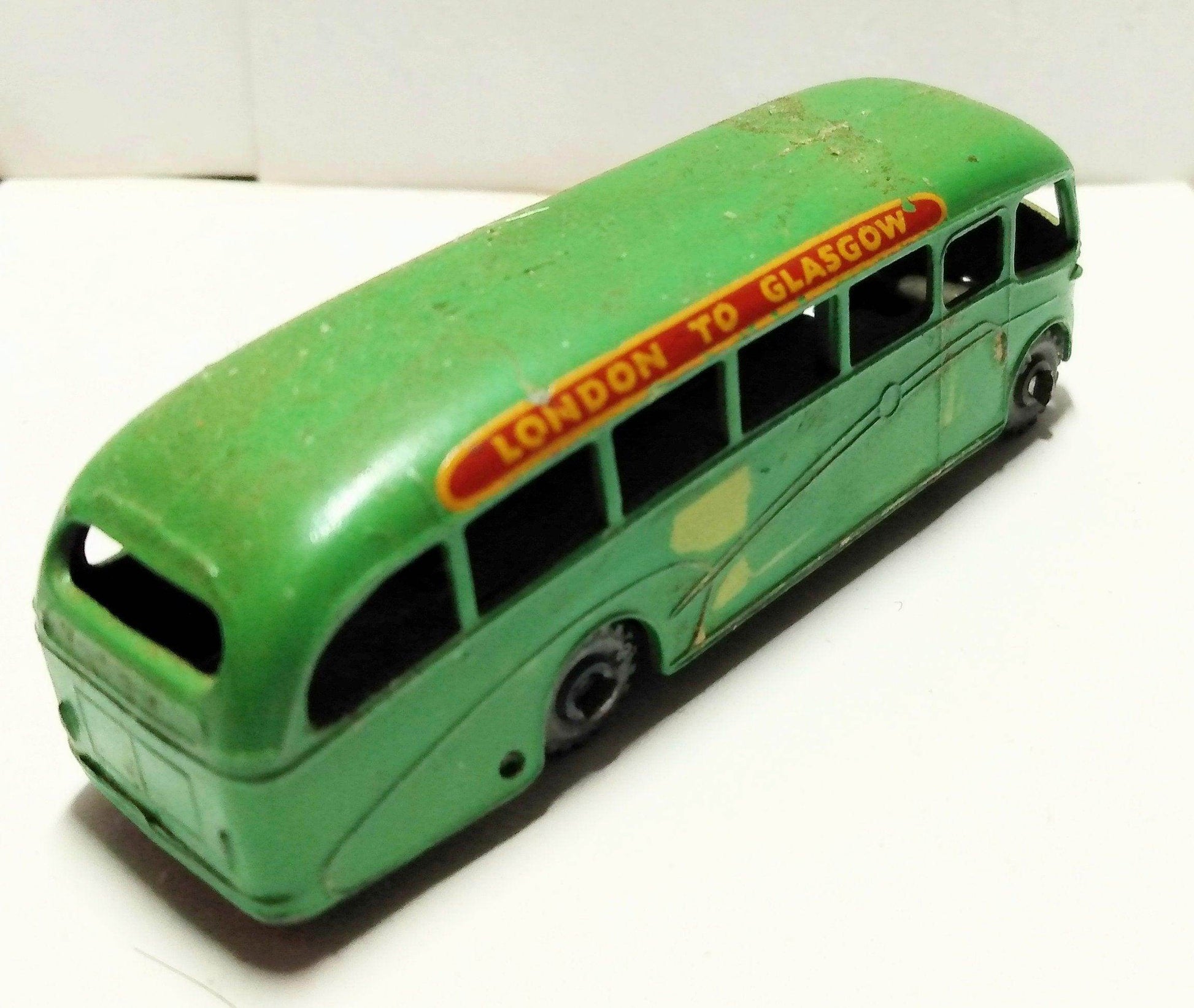 Lesney Matchbox 21 Bedford Duple Luxury Coach London to Glasgow 1958 - TulipStuff