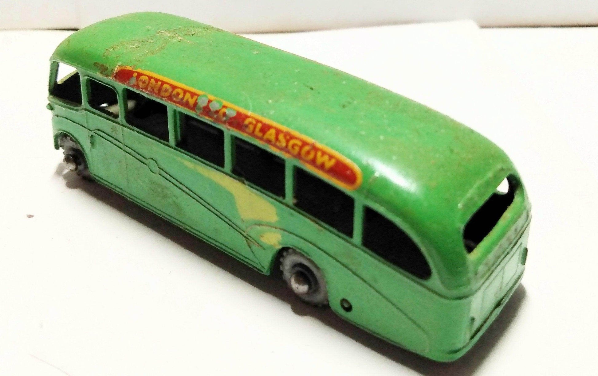 Lesney Matchbox 21 Bedford Duple Luxury Coach London to Glasgow 1958 - TulipStuff