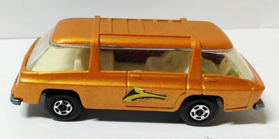 Matchbox 22 Freeman Inter-City Commuter Coach England 1971 Gold - TulipStuff