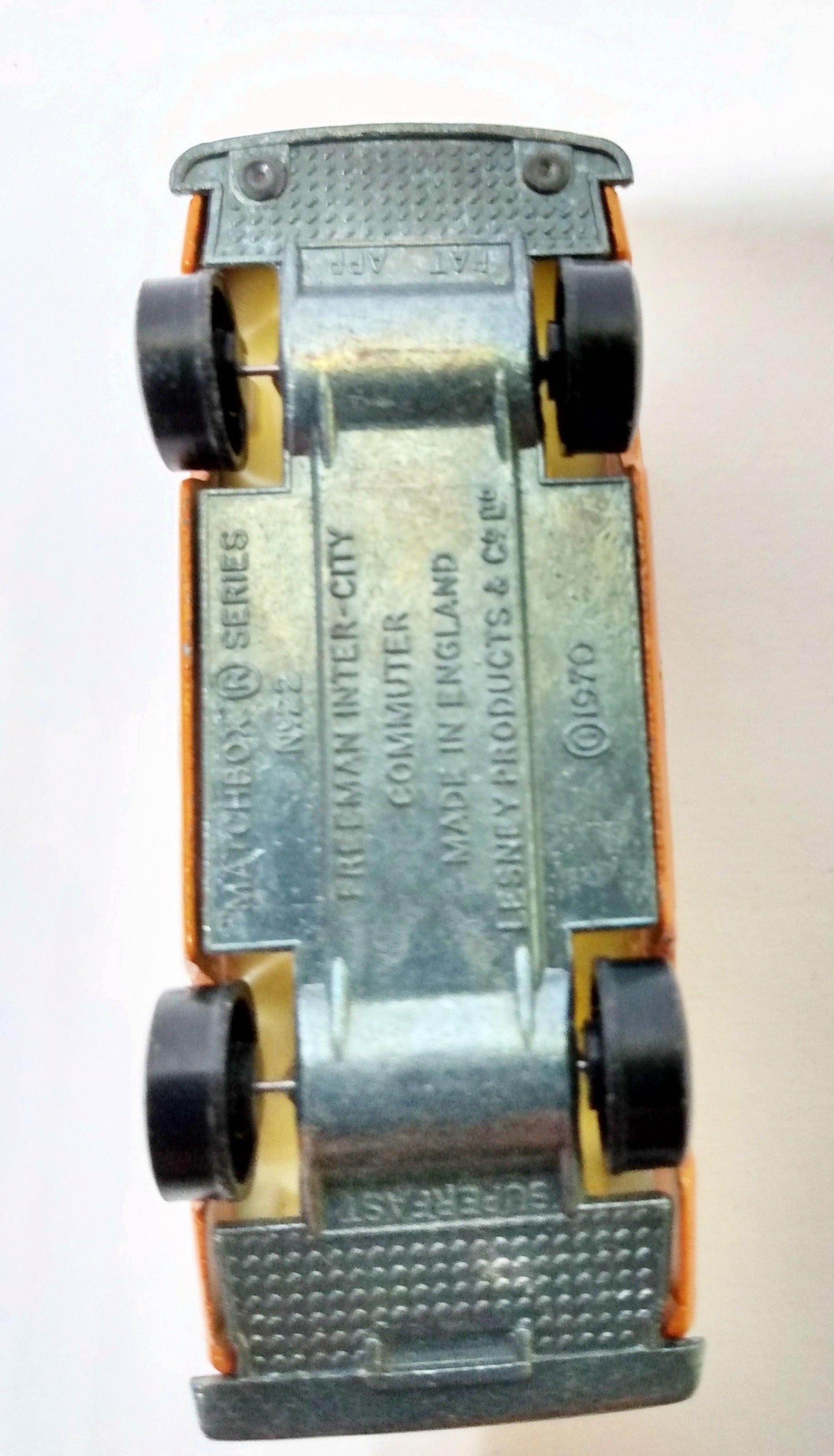 Matchbox 22 Freeman Inter-City Commuter Coach England 1971 Gold - TulipStuff