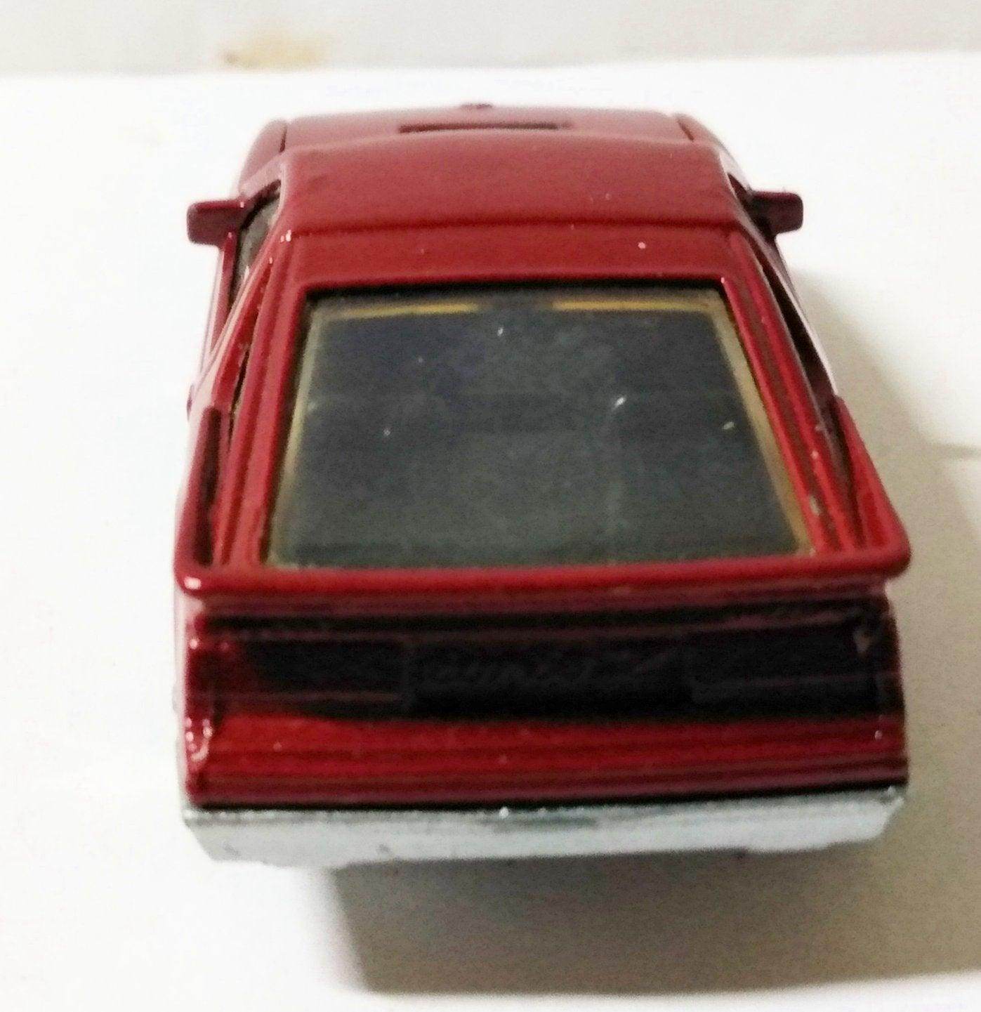Matchbox no. 28 1984 Dodge Daytona Turbo Z England - TulipStuff