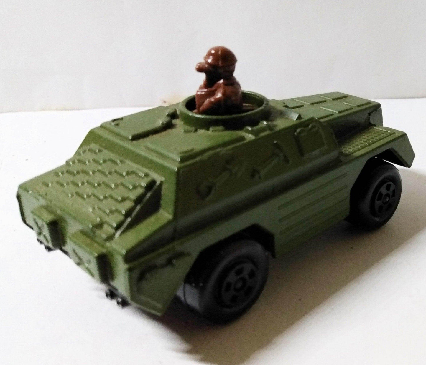 Lesney Matchbox No. 28 Stoat Armored Truck Army Rola-matics 1974 - TulipStuff