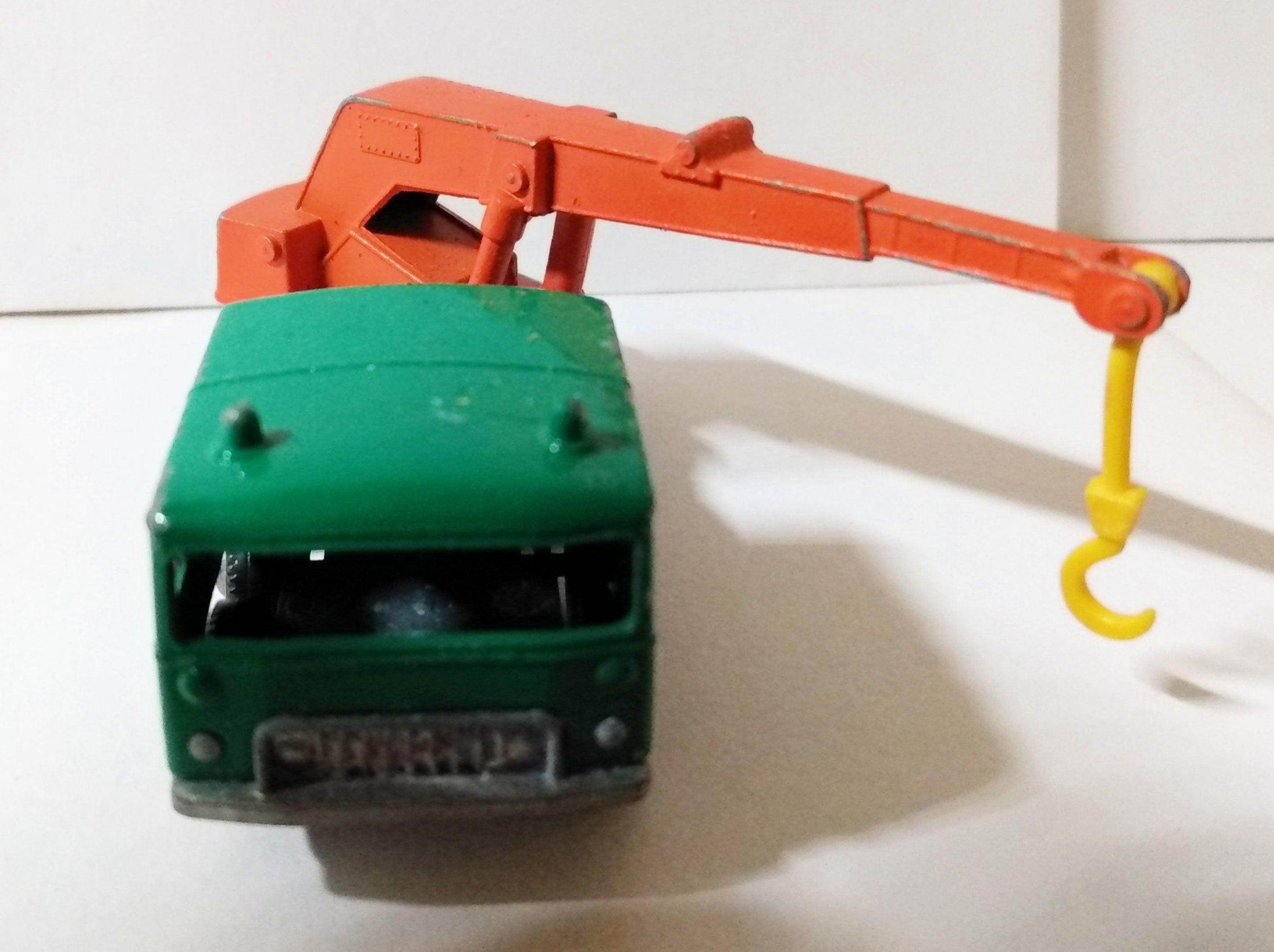 Lesney Matchbox 30 8-Wheel Crane Truck Diecast 1965 England - TulipStuff