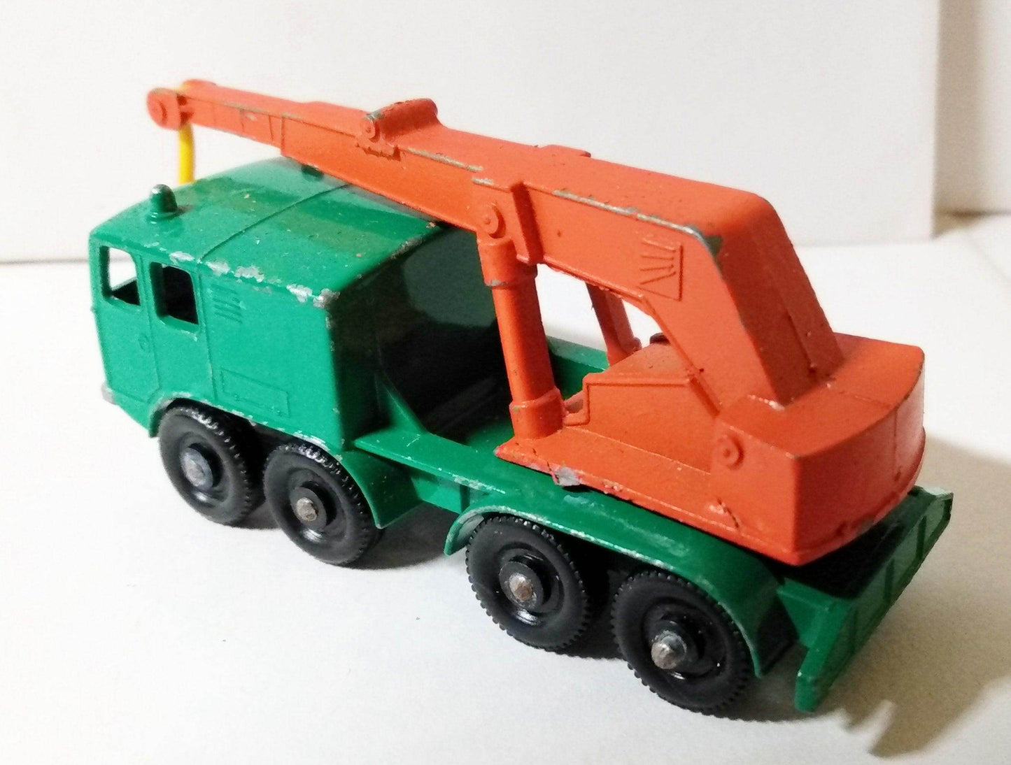 Lesney Matchbox 30 8-Wheel Crane Truck Diecast 1965 England - TulipStuff