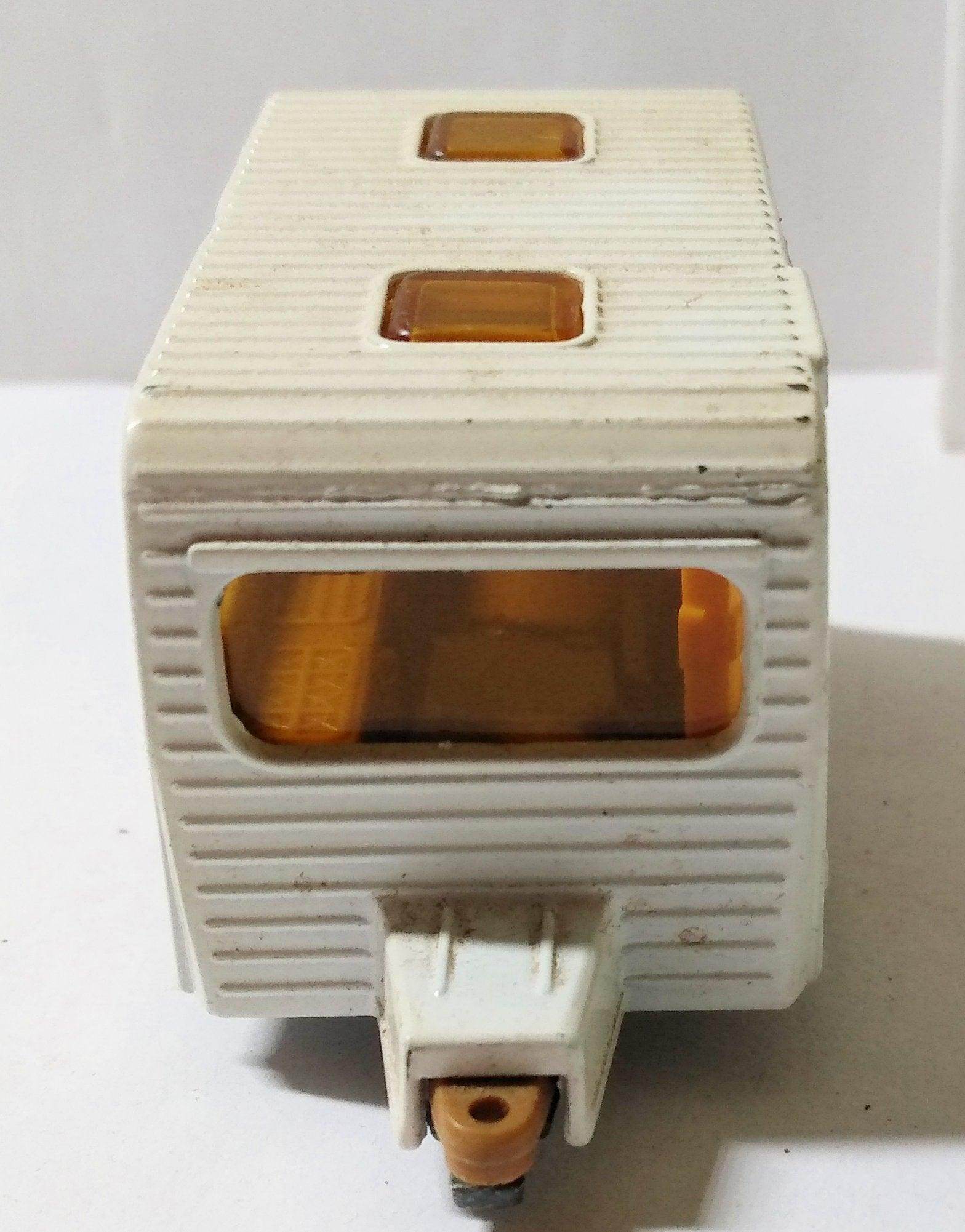 Matchbox 31 Caravan Travel Trailer RV Camper Superfast England 1977 - TulipStuff