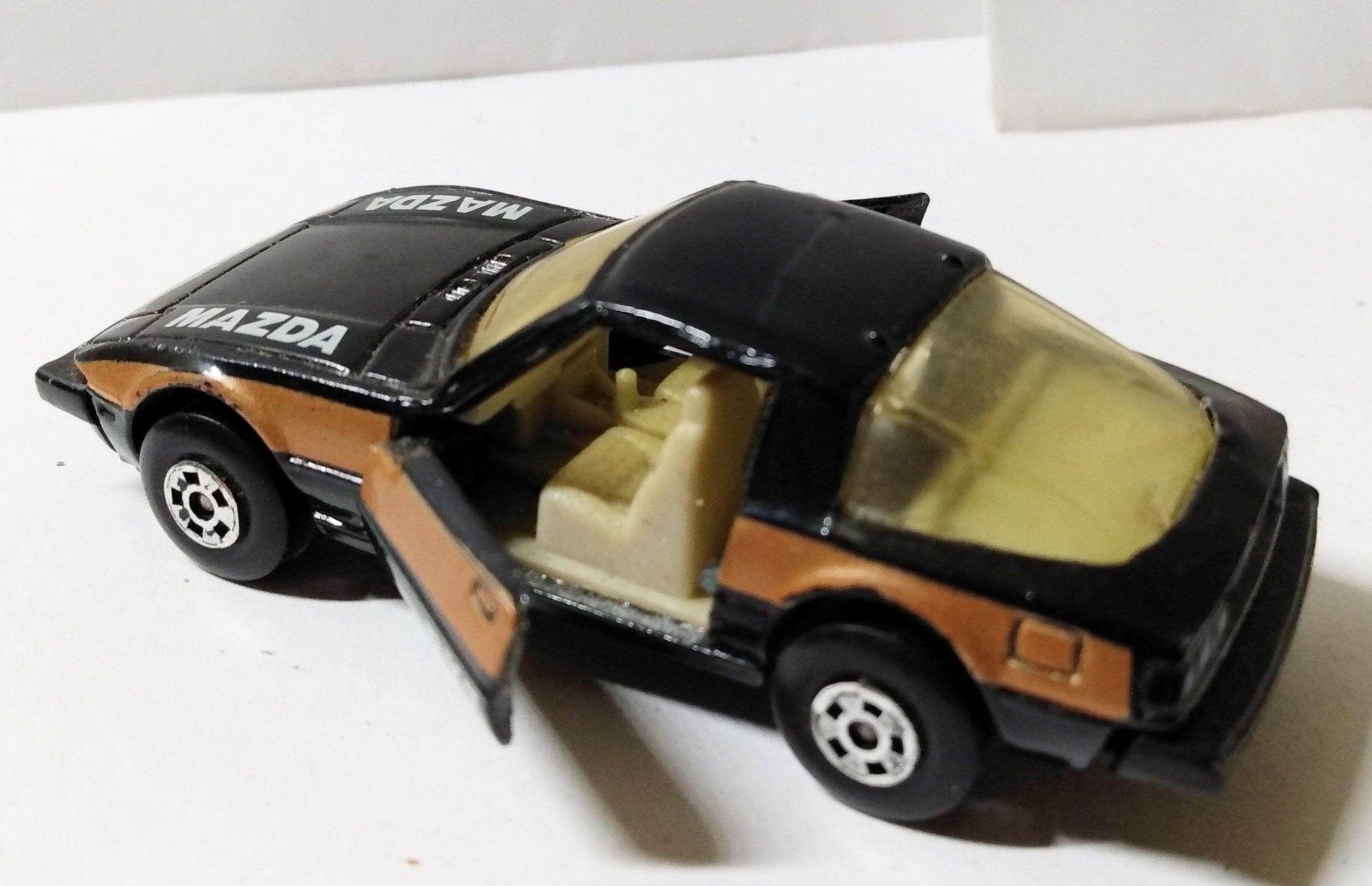 Lesney Matchbox No. 31 Mazda RX-7 Superfast Hong Kong 1979 - TulipStuff