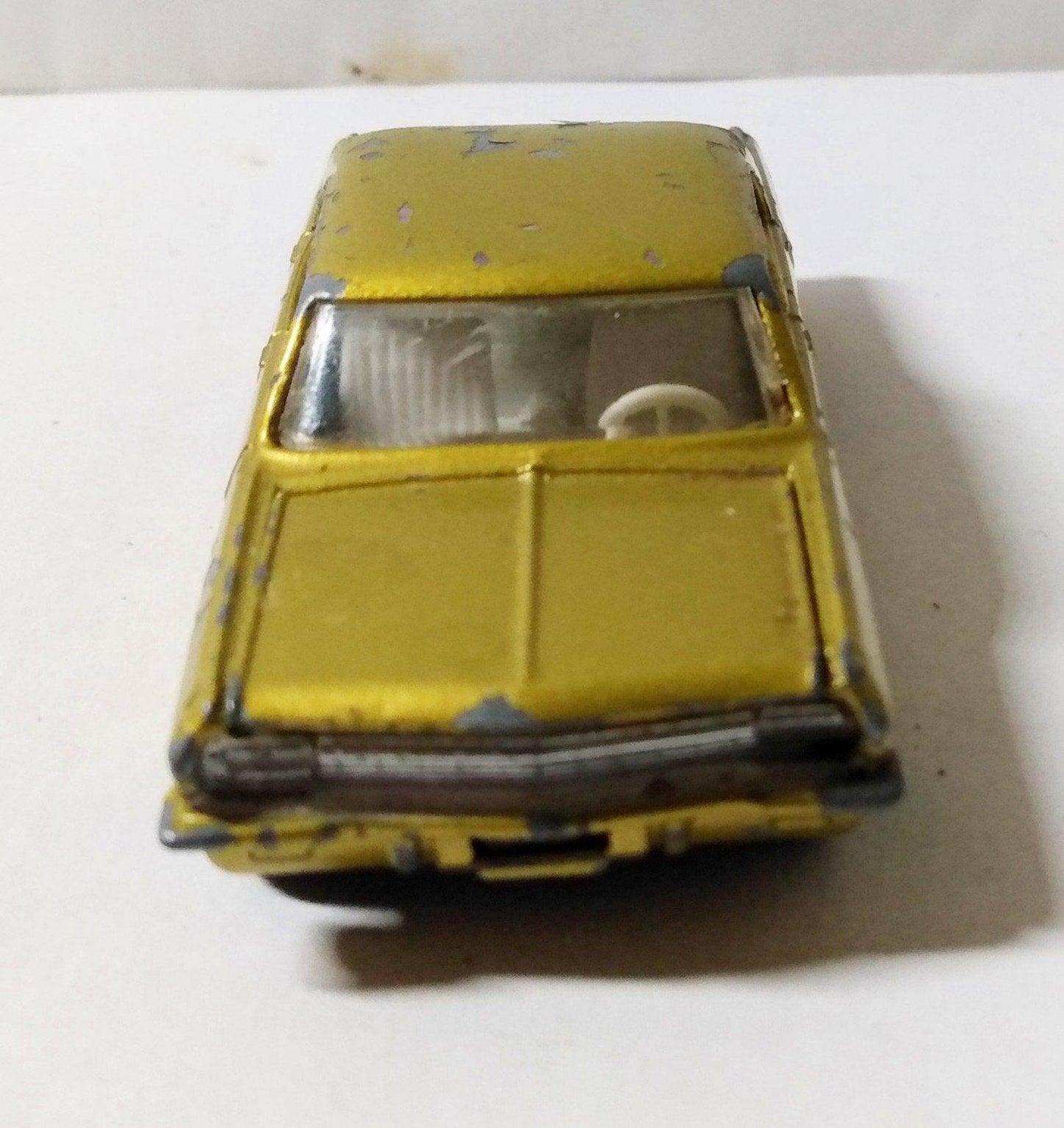 Lesney Matchbox 36 Opel Diplomat Sedan England 1966 - TulipStuff