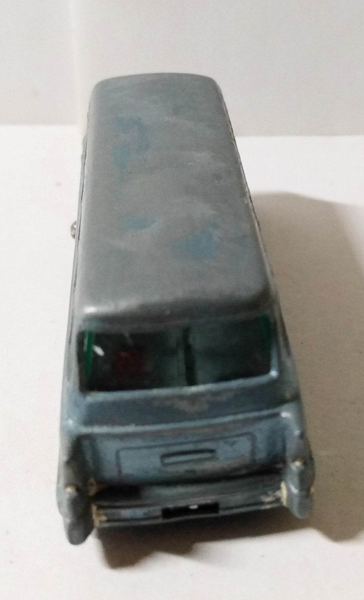 Lesney Matchbox No 40 Leyland Royal Tiger Coach 1961 - TulipStuff