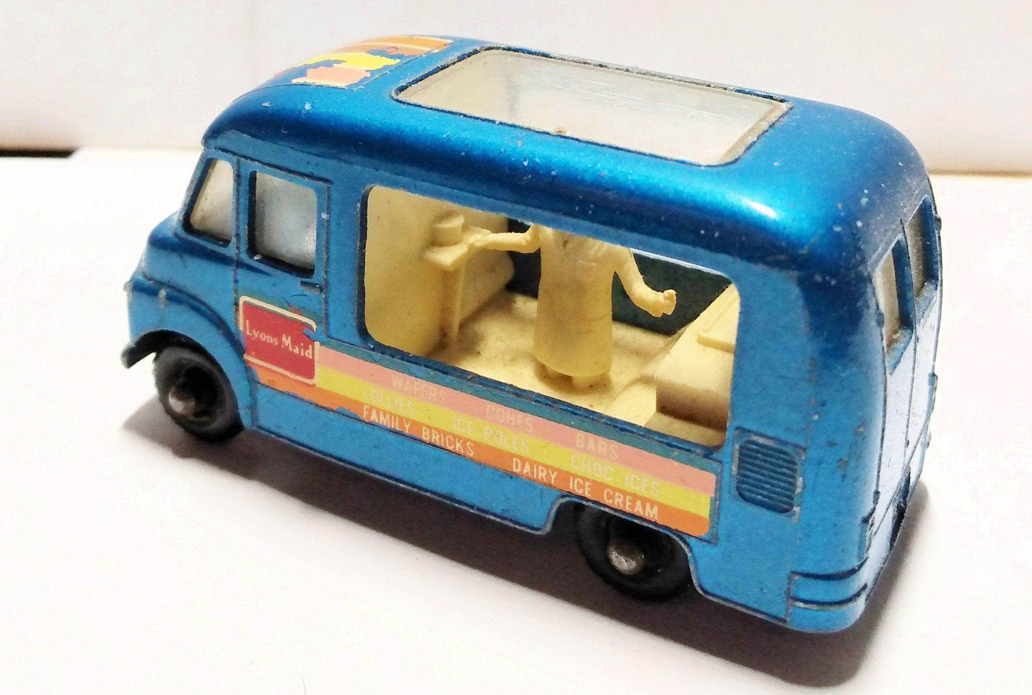 Lesney Matchbox 47 Commer Ice Cream Van Lyons Maid 1963 England - TulipStuff