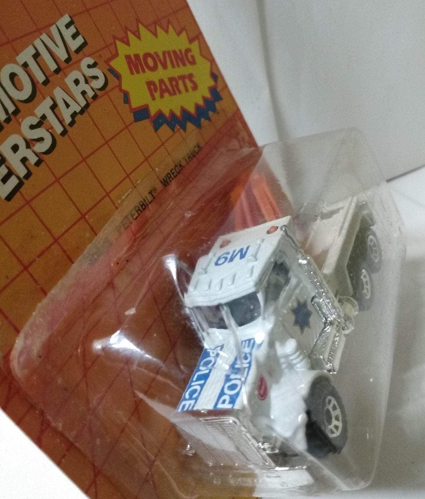 Matchbox 61 Peterbilt Wreck Truck SFPD Police 1987 - TulipStuff