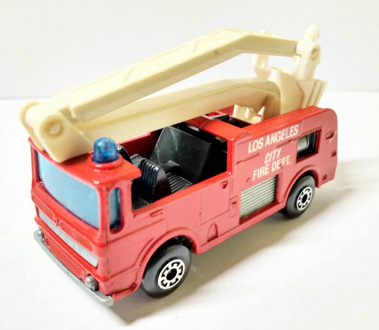 Matchbox 63 Snorkel Fire Truck Los Angeles Fire Dept 1981 England - TulipStuff