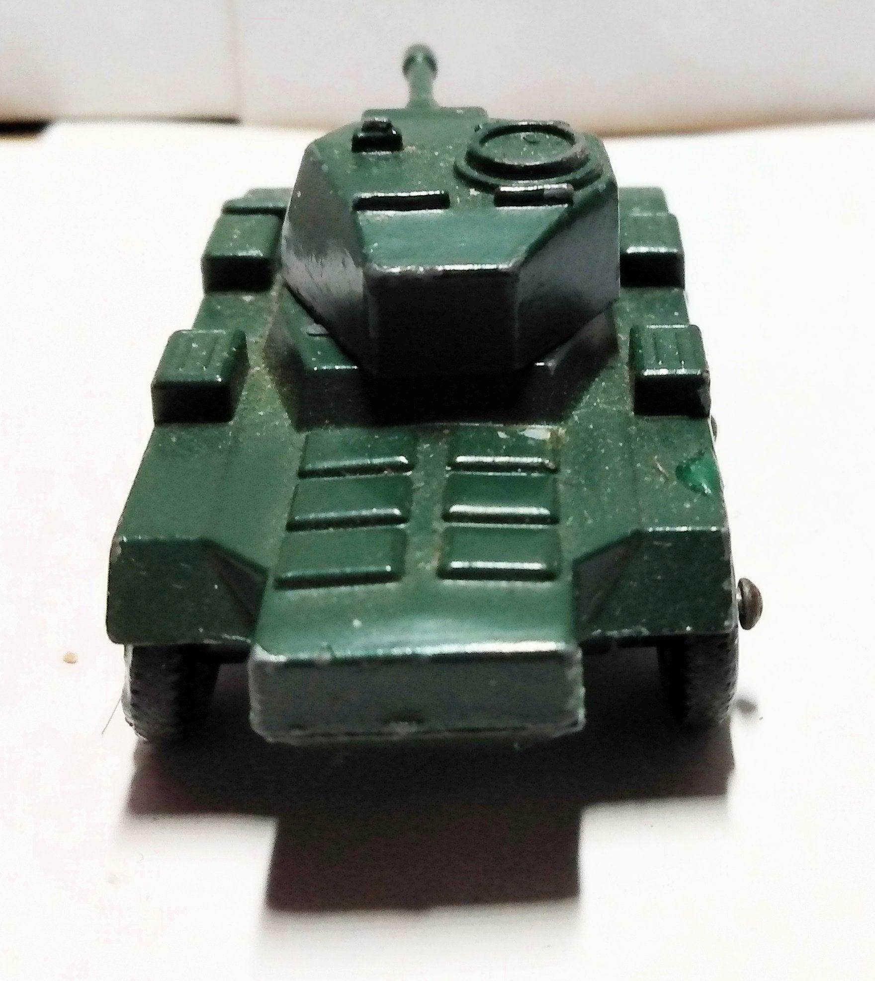 Lesney Matchbox No. 67 Saladin Armoured Car Army Tank England 1959 - TulipStuff