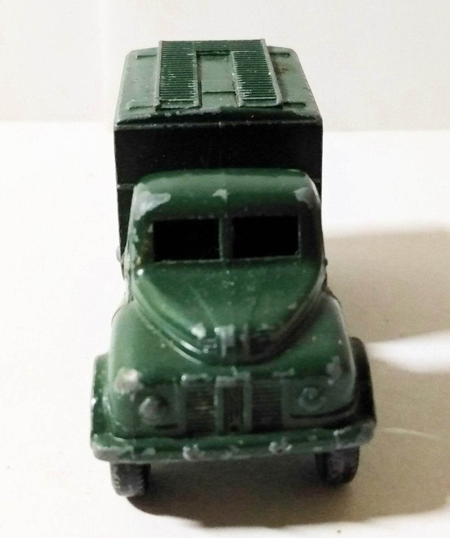 Lesney Matchbox No. 68 Austin Mk 2 Radio Truck Army England 1959 - TulipStuff