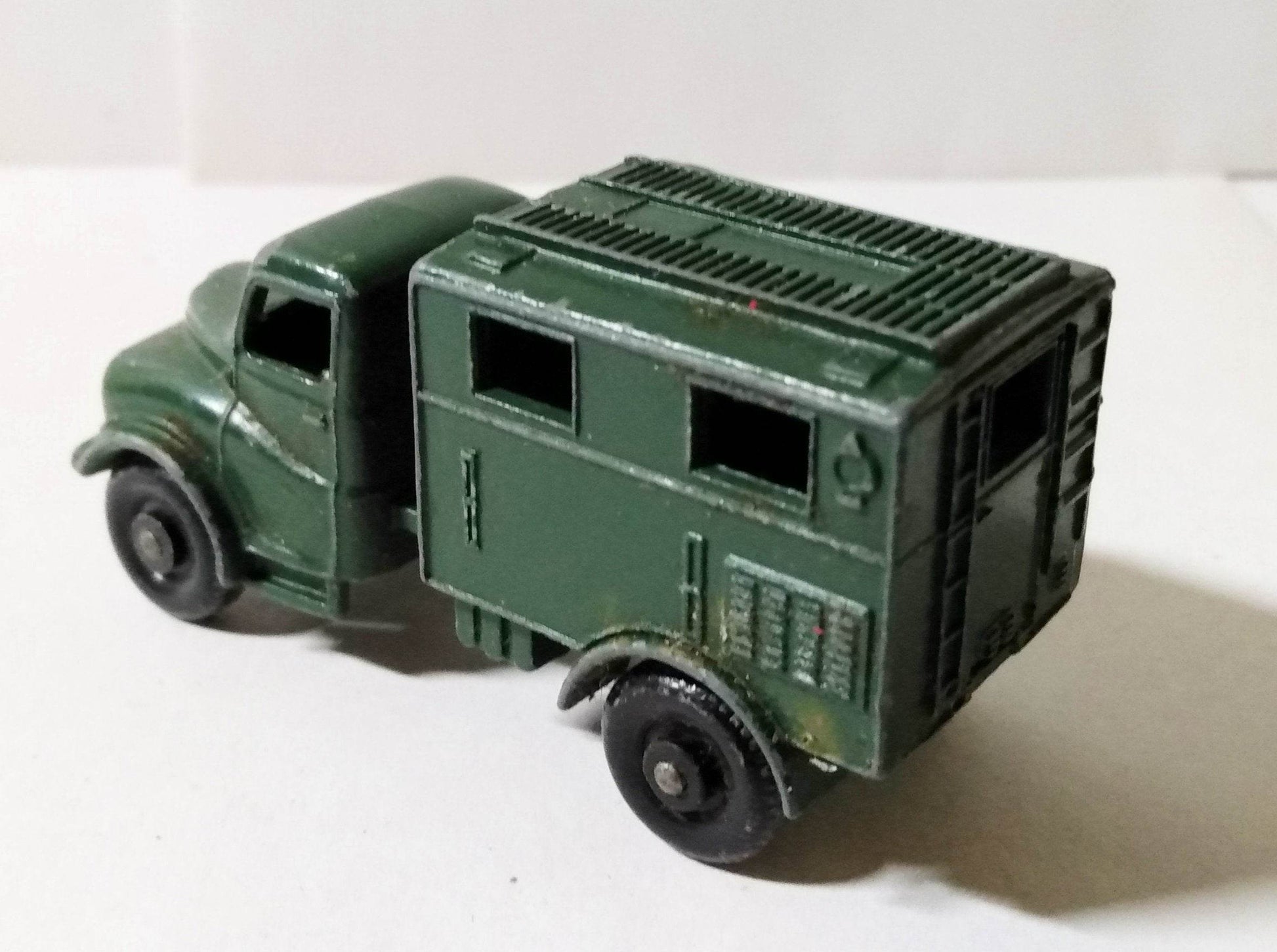 Lesney Matchbox No. 68 Austin Mk 2 Radio Truck Army England 1959 - TulipStuff