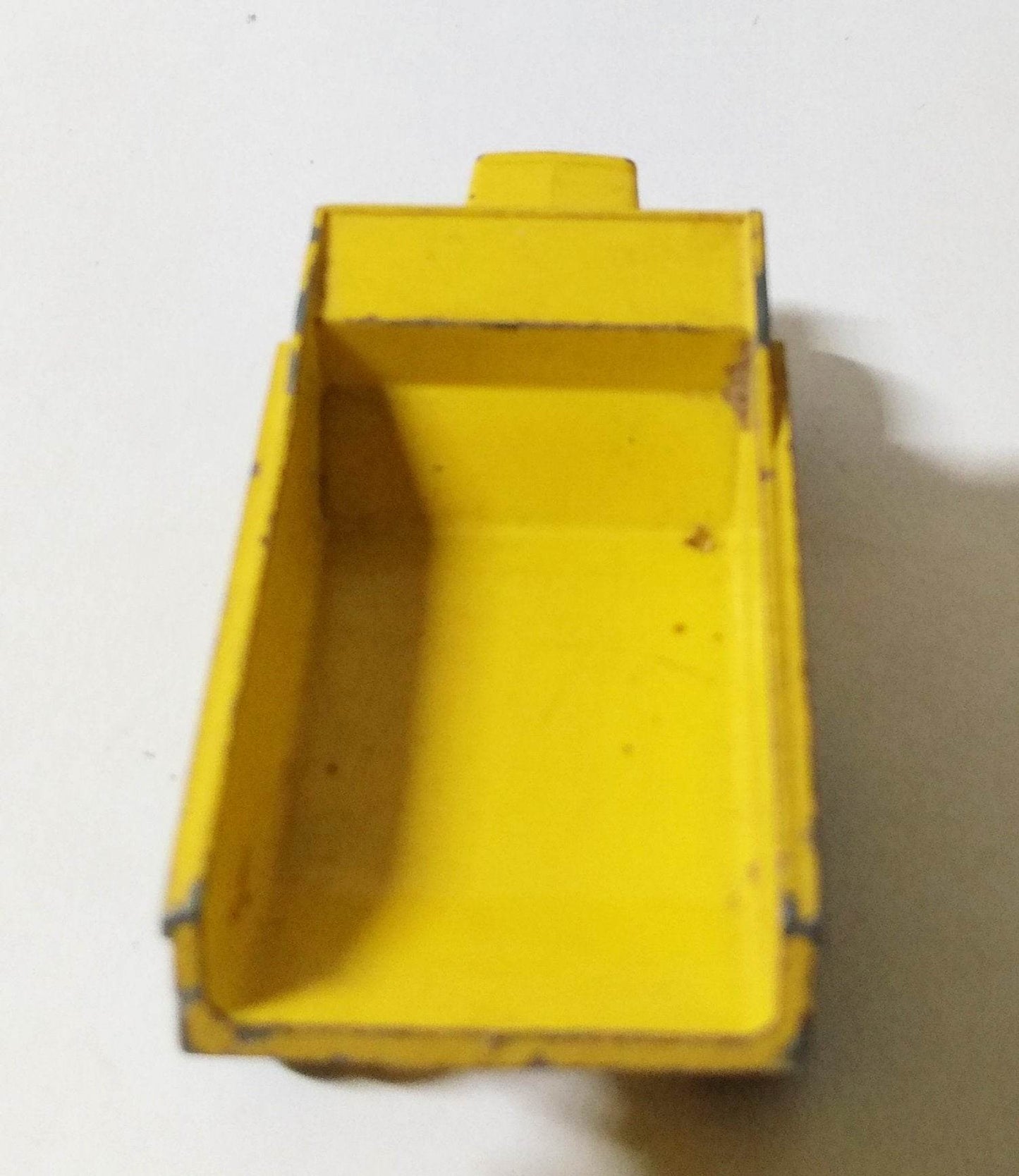 Lesney Matchbox no. 6 Euclid Quarry Dump Truck England 1964 - TulipStuff