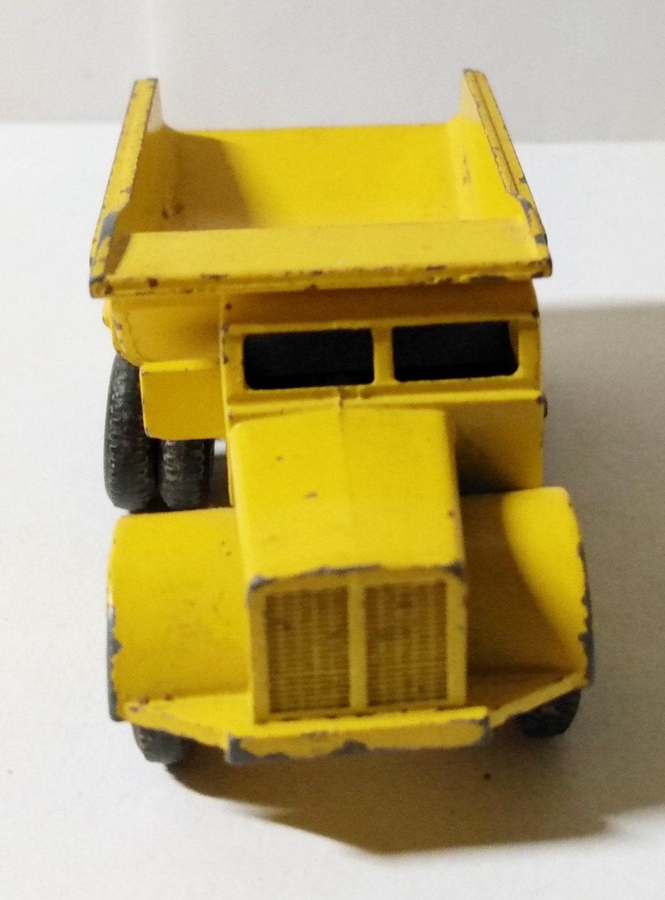 Lesney Matchbox no. 6 Euclid Quarry Dump Truck England 1964 - TulipStuff