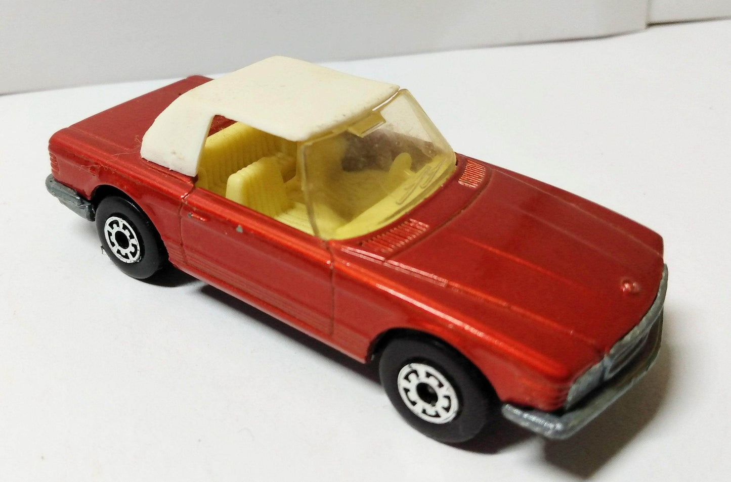 Lesney Matchbox No 6 Mercedes 350SL Superfast England 1973 - TulipStuff