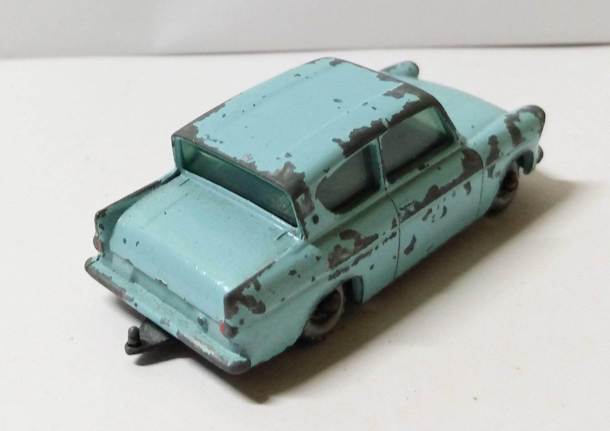 Lesney Matchbox  7 Ford Anglia Light Blue Silver Wheels England 1961 - TulipStuff