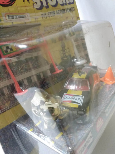Matchbox Hot Stocks Pit Stop Action Playset Chevy Lumina 1992 - TulipStuff