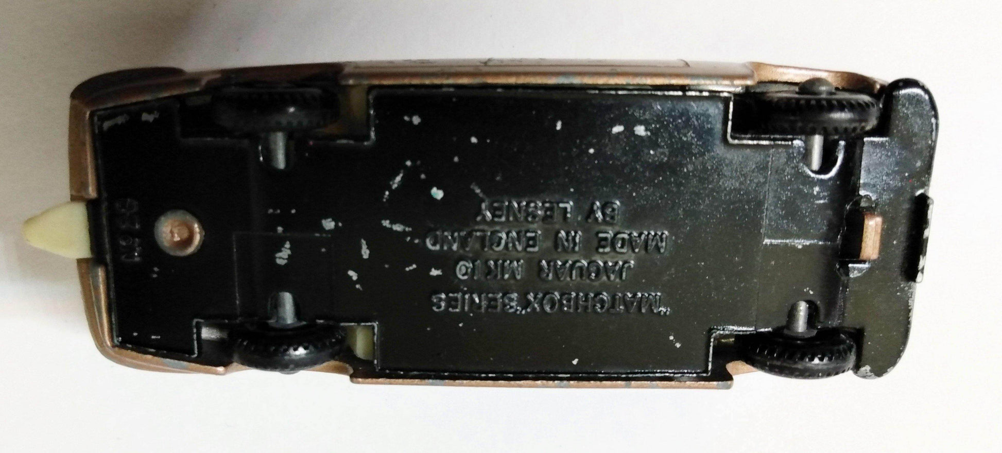 Lesney Matchbox 28 Jaguar Mk 10 Diecast Toy England 1964 - TulipStuff