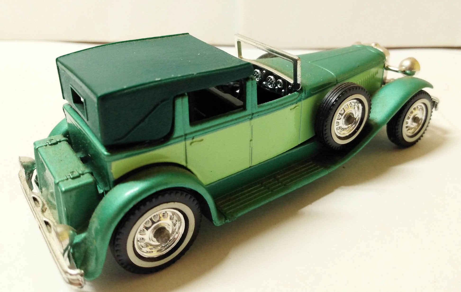 Matchbox Models of Yesteryear Y4 1930 Duesenberg Model J Town Car - TulipStuff