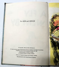 Load image into Gallery viewer, A Fly Went By Mike McClintock Beginner Books Hardcover 1958 - TulipStuff
