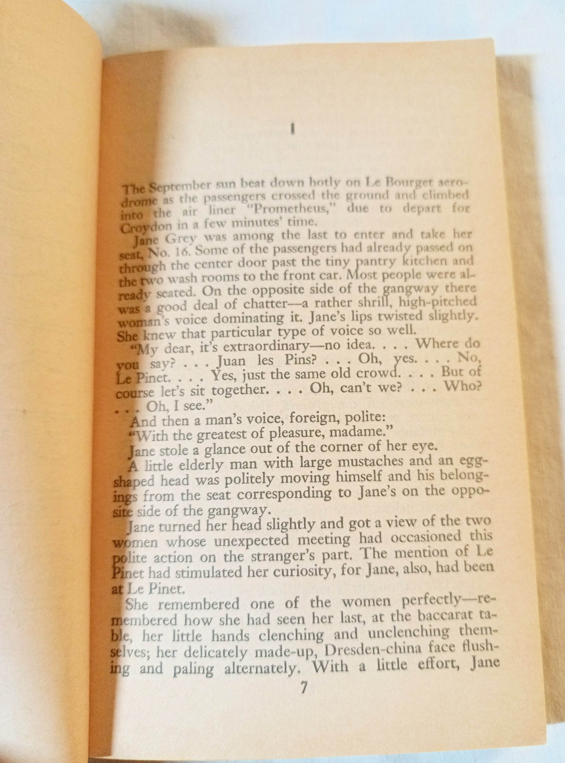 Agatha Christie Death In The Air Paperback Popular Library 1970's - TulipStuff