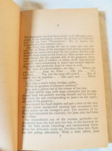 Load image into Gallery viewer, Agatha Christie Death In The Air Paperback Popular Library 1970&#39;s - TulipStuff
