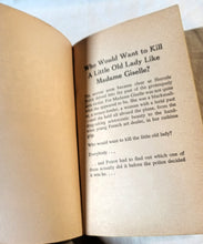Load image into Gallery viewer, Agatha Christie Death In The Air Paperback Popular Library 1970&#39;s - TulipStuff

