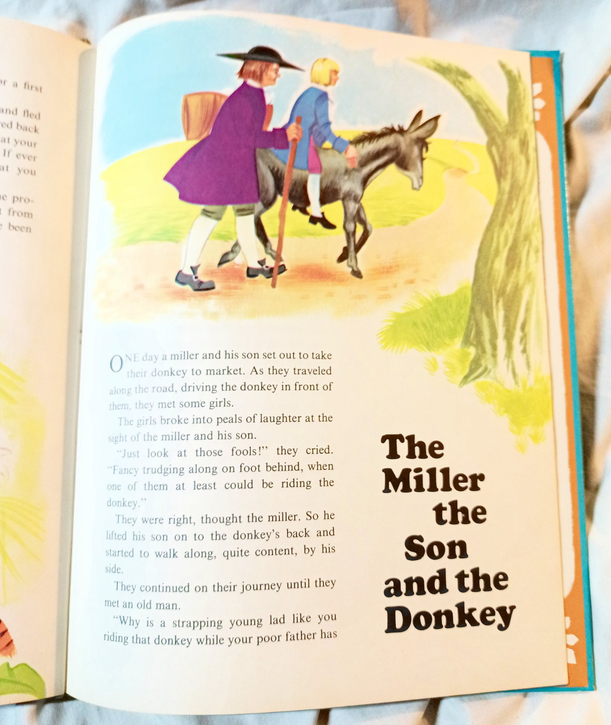 Animal Stories Mae Broadley World Distributers Playmore Hardcover 1969 - TulipStuff