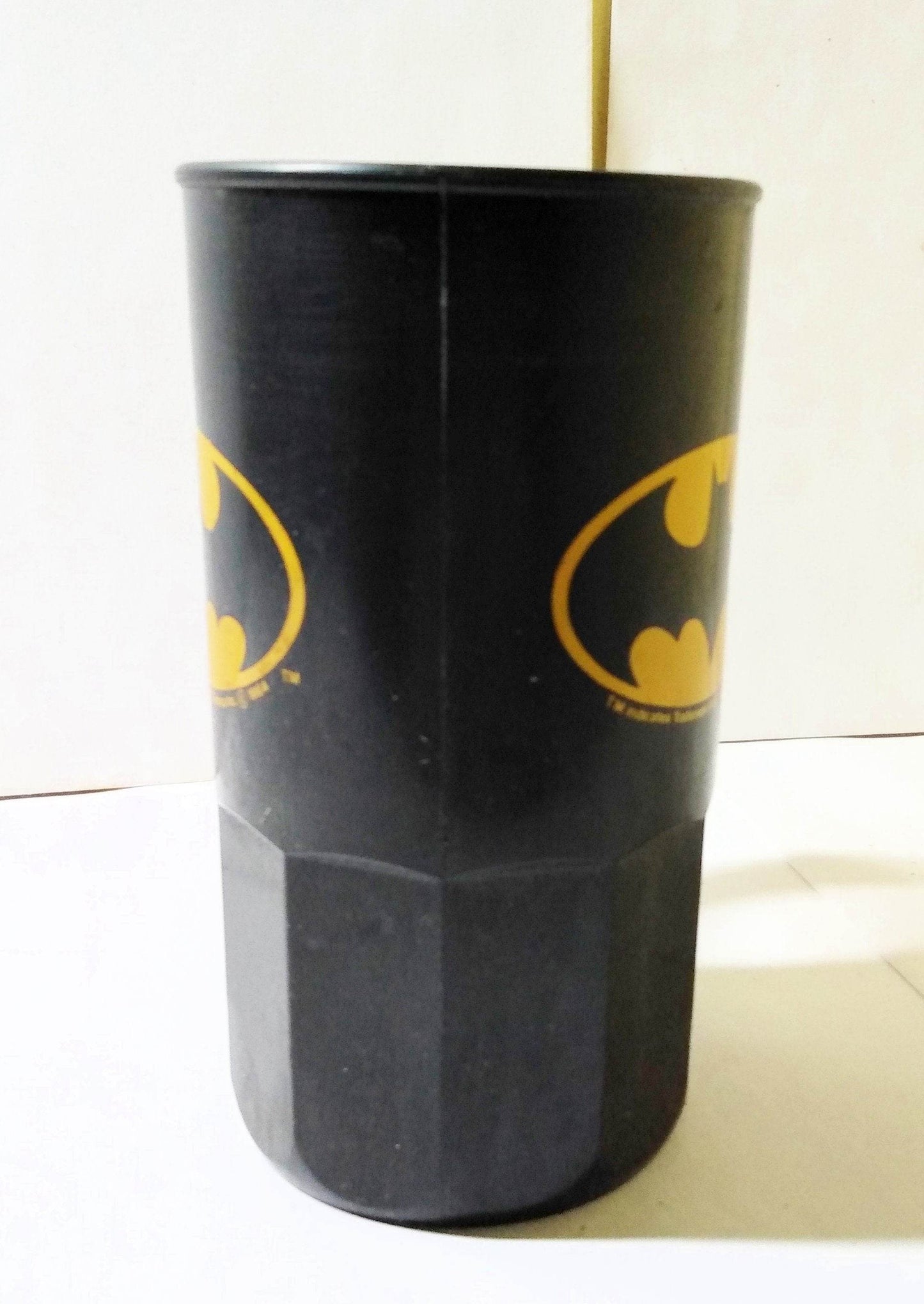Batman 12 Oz Super Mug Vintage Plastic Cup with Handle DC Comics 1989 - TulipStuff