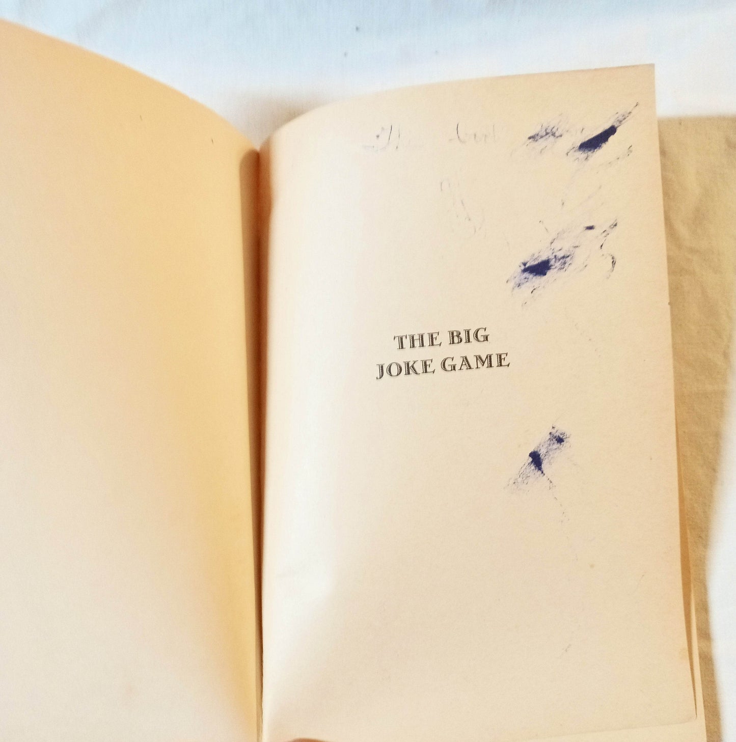 The Big Joke Game Scott Corbett Paperback First Printing 1973 - TulipStuff