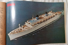 Load image into Gallery viewer, Chandris Cruises 1975 Cruising Brochure Dutch Language 6 Ships - TulipStuff
