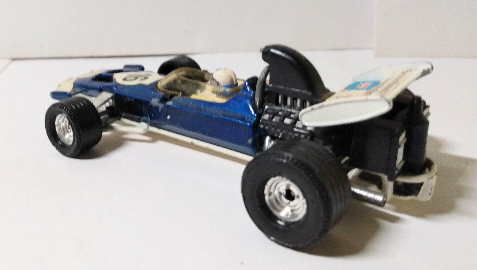 Corgi 150 Surtees TS9 Racing Car Brooke Bond Oxo Rob Walker 1972 - TulipStuff