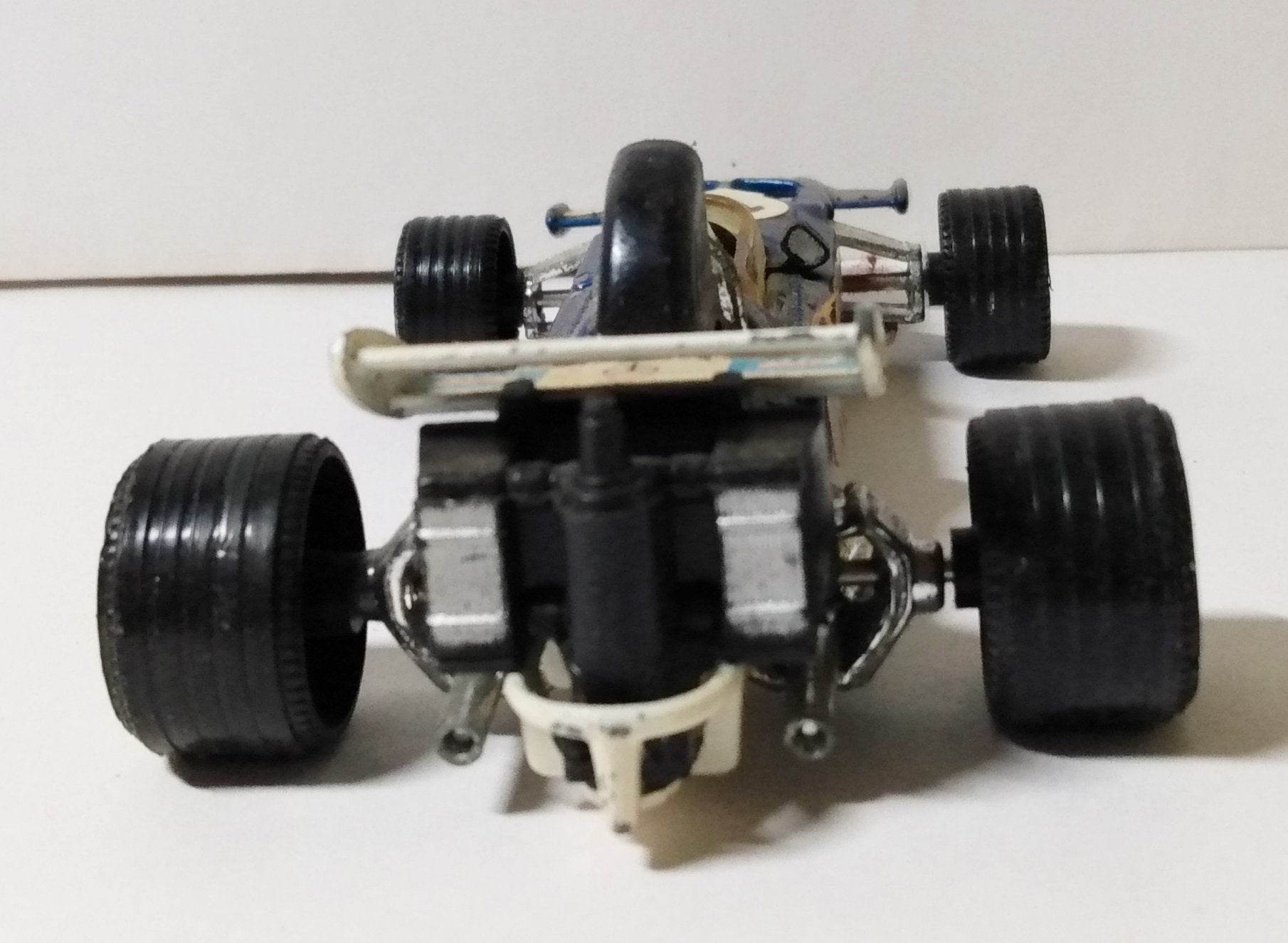 Corgi 150 Surtees TS9 Racing Car Brooke Bond Oxo Rob Walker 1972 - TulipStuff