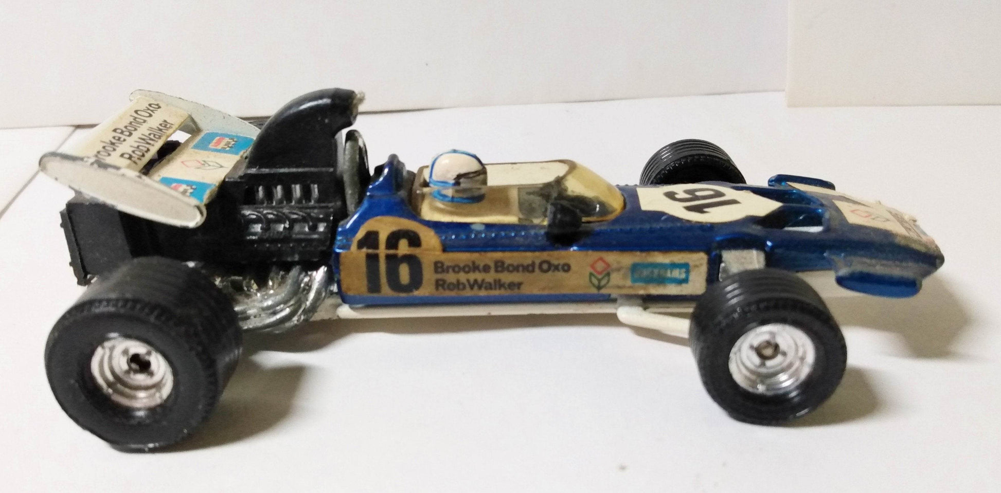 Corgi 150 Surtees TS9 Racing Car Brooke Bond Oxo Rob Walker 1972 - TulipStuff