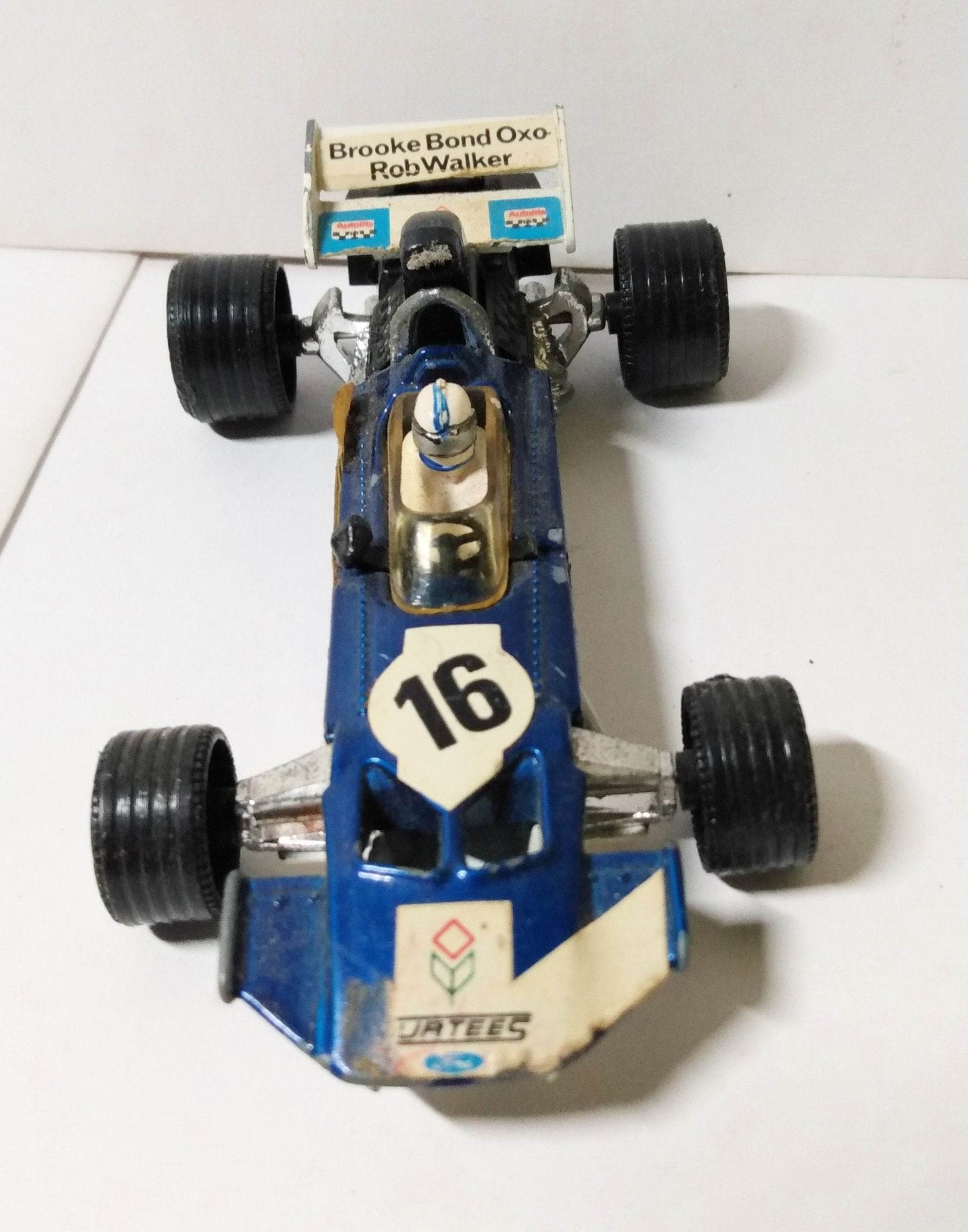 Corgi 150 Surtees TS9 Racing Car Brooke Bond Oxo Rob Walker 1972 - TulipStuff