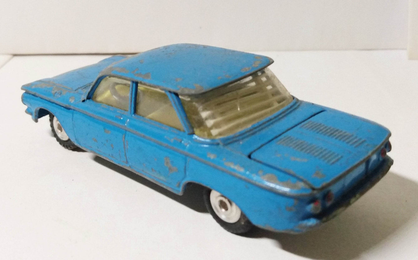 Corgi Toys 229 Chevrolet Corvair 4-Door Sedan 1961 Great Britain - TulipStuff