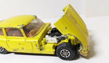 Load image into Gallery viewer, Corgi Toys 374 Jaguar E-Type 2+2 V12 Whizzwheels 1973 - TulipStuff

